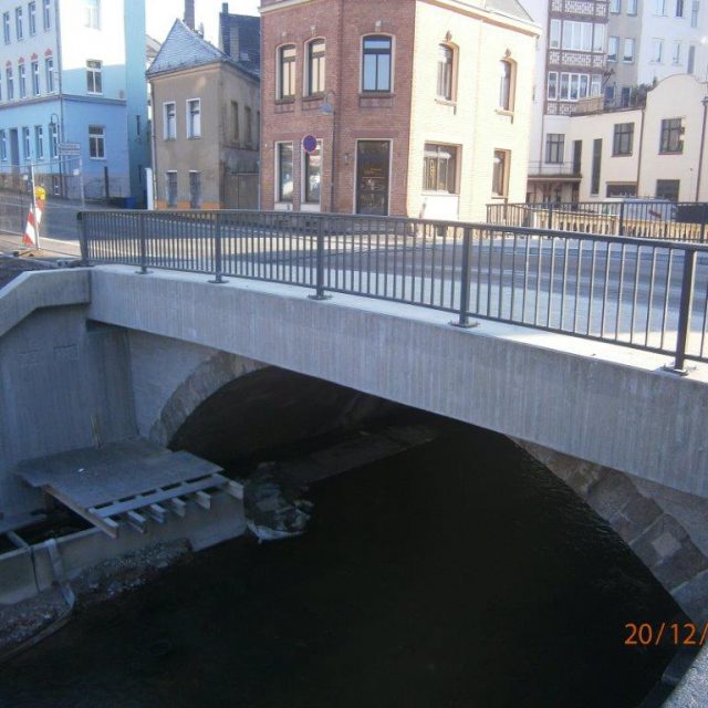 Teilersatzneubau der Brücke über die Pleiße in Werdau // März 2016 – Oktober 2017