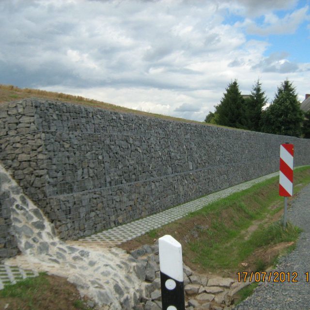 Gabionenstützwand Theusdorf